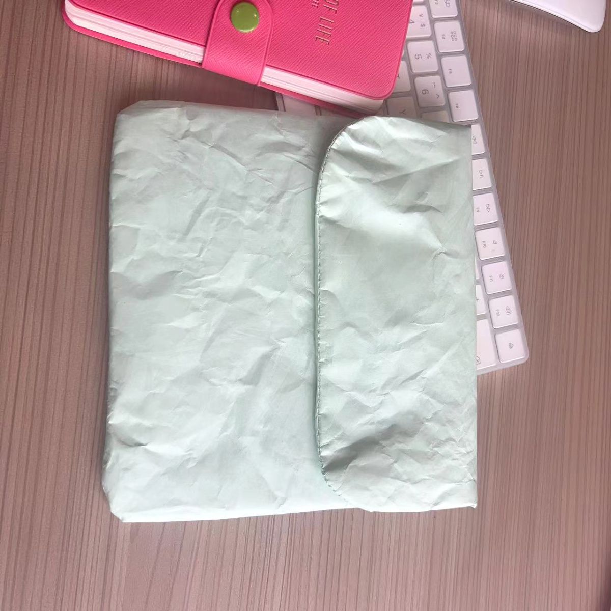 DuPont Paper Waterproof Storage Bag with Magnetic Closure