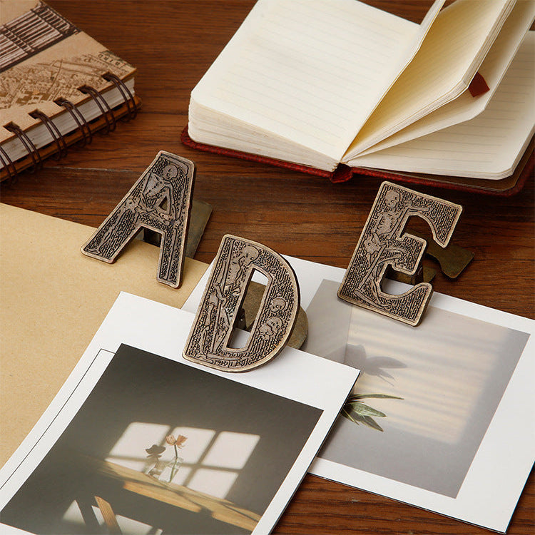 Letter  clip